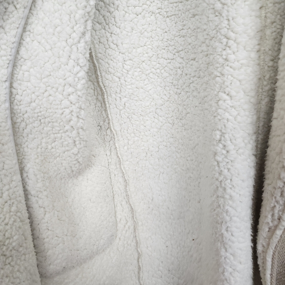 cupcakes & cashmere Cream Teddy Jacket - Picture 3 of 5